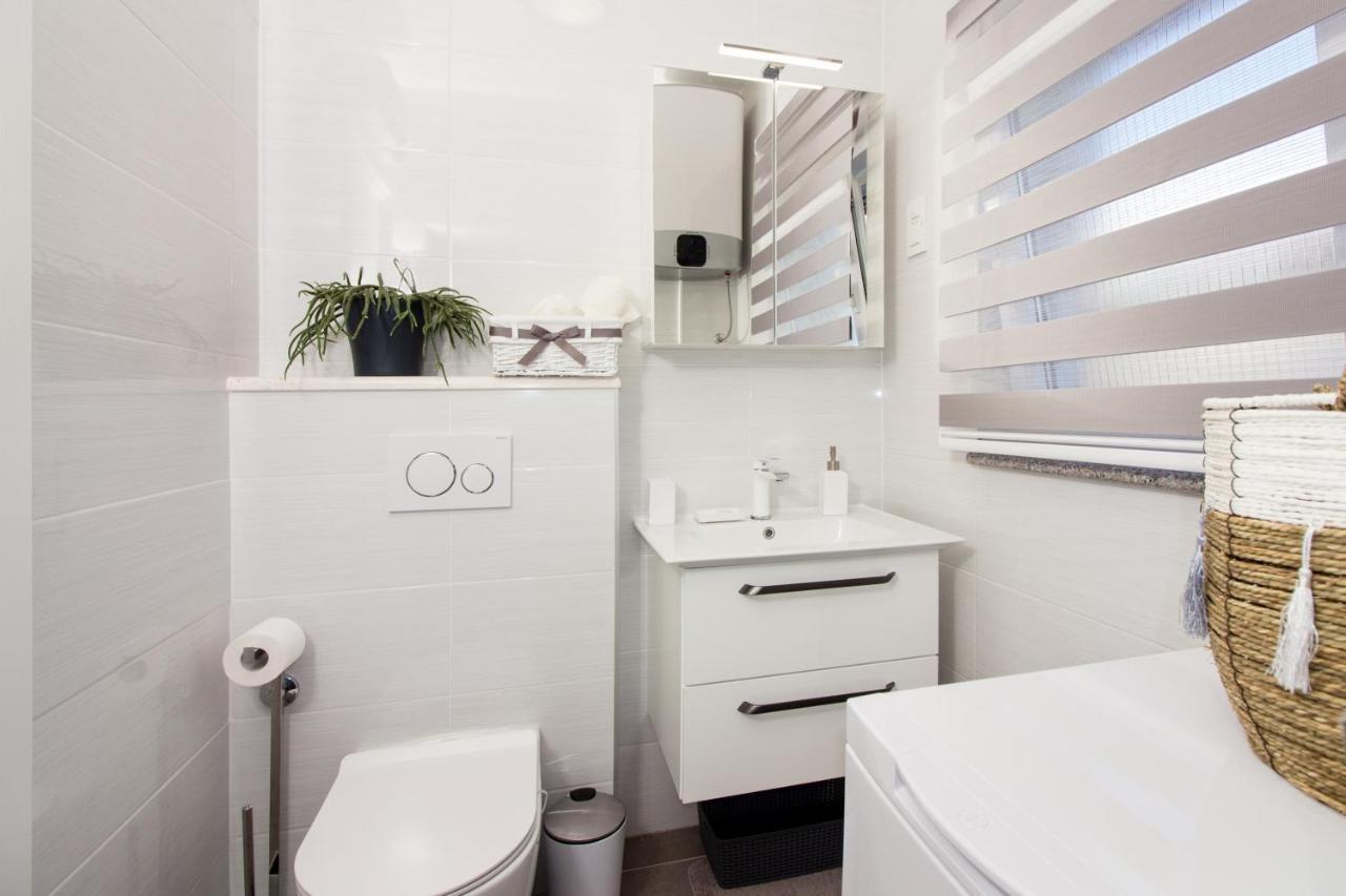 Utopia Apartments Σπλιτ Εξωτερικό φωτογραφία