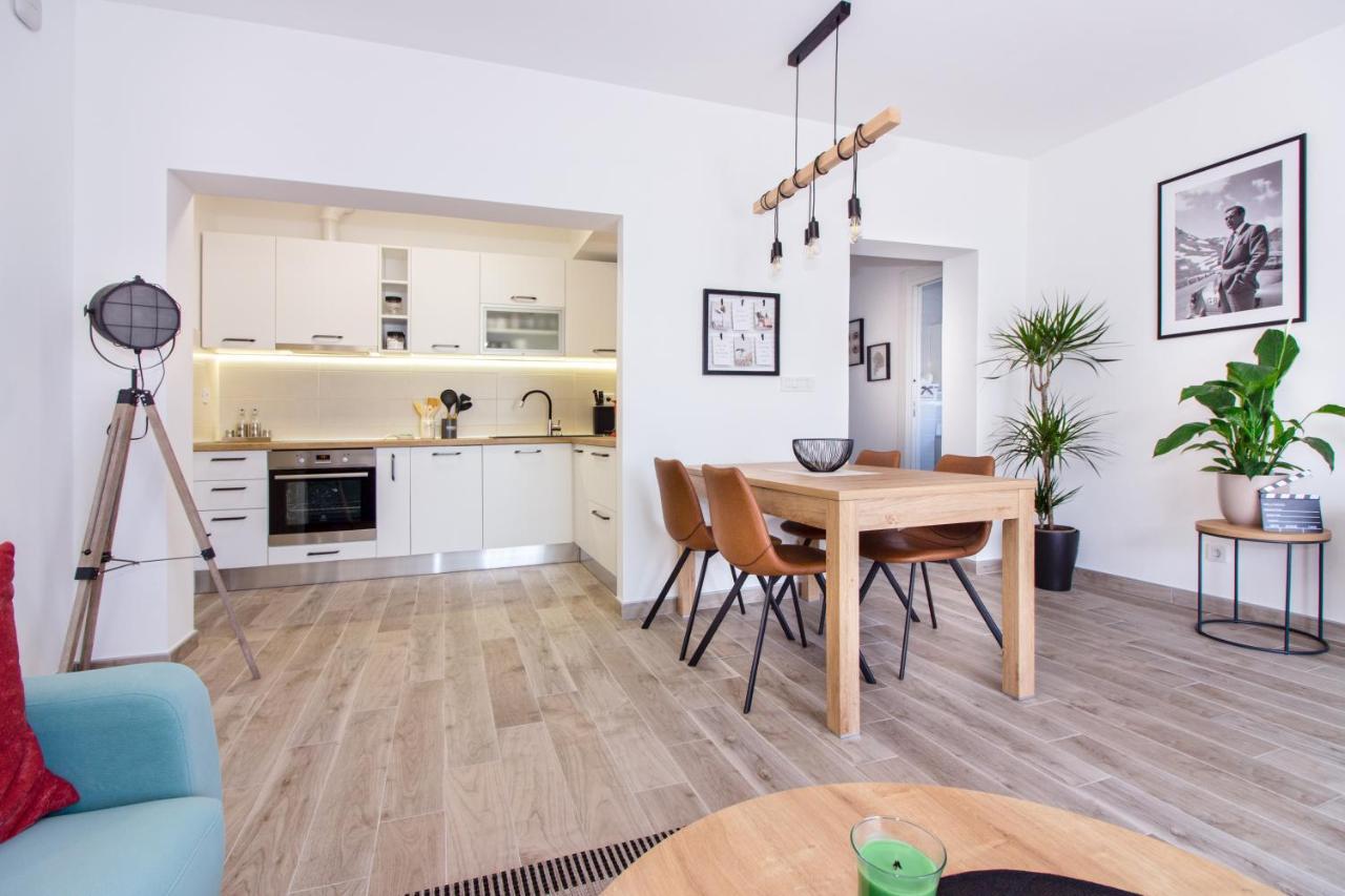 Utopia Apartments Σπλιτ Εξωτερικό φωτογραφία